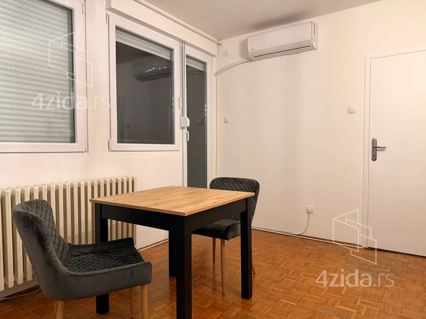 Blok 3, Novi Beograd, Beograd, Bulevar Zorana Đinđića - 4