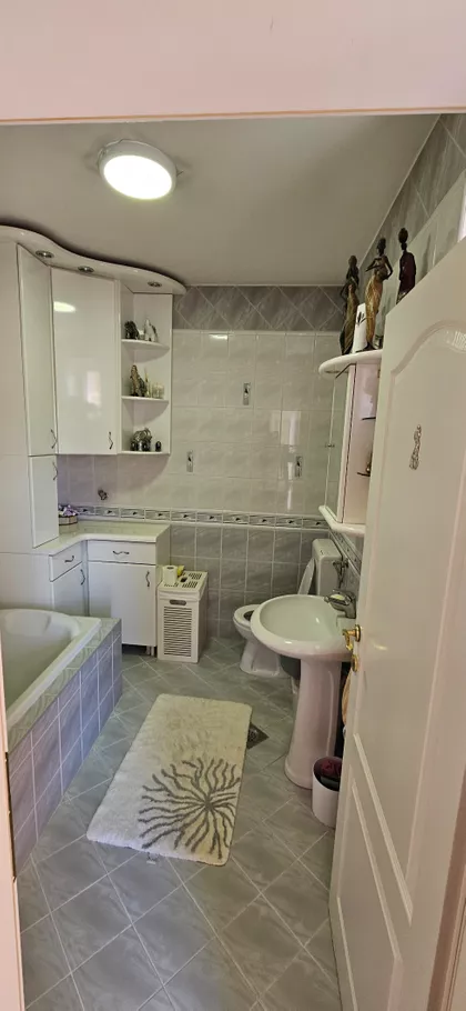 Vlasenička 21 | 4zida.rs