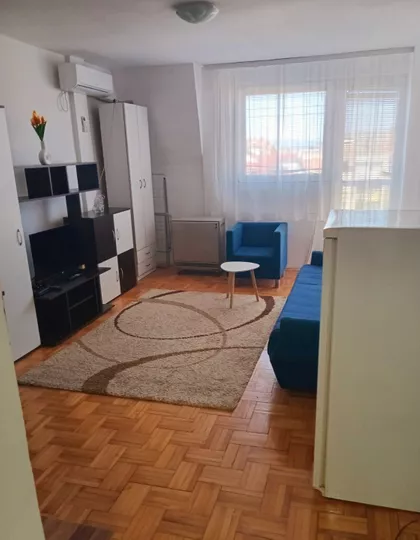 Pariske Komune 15 | 4zida.rs