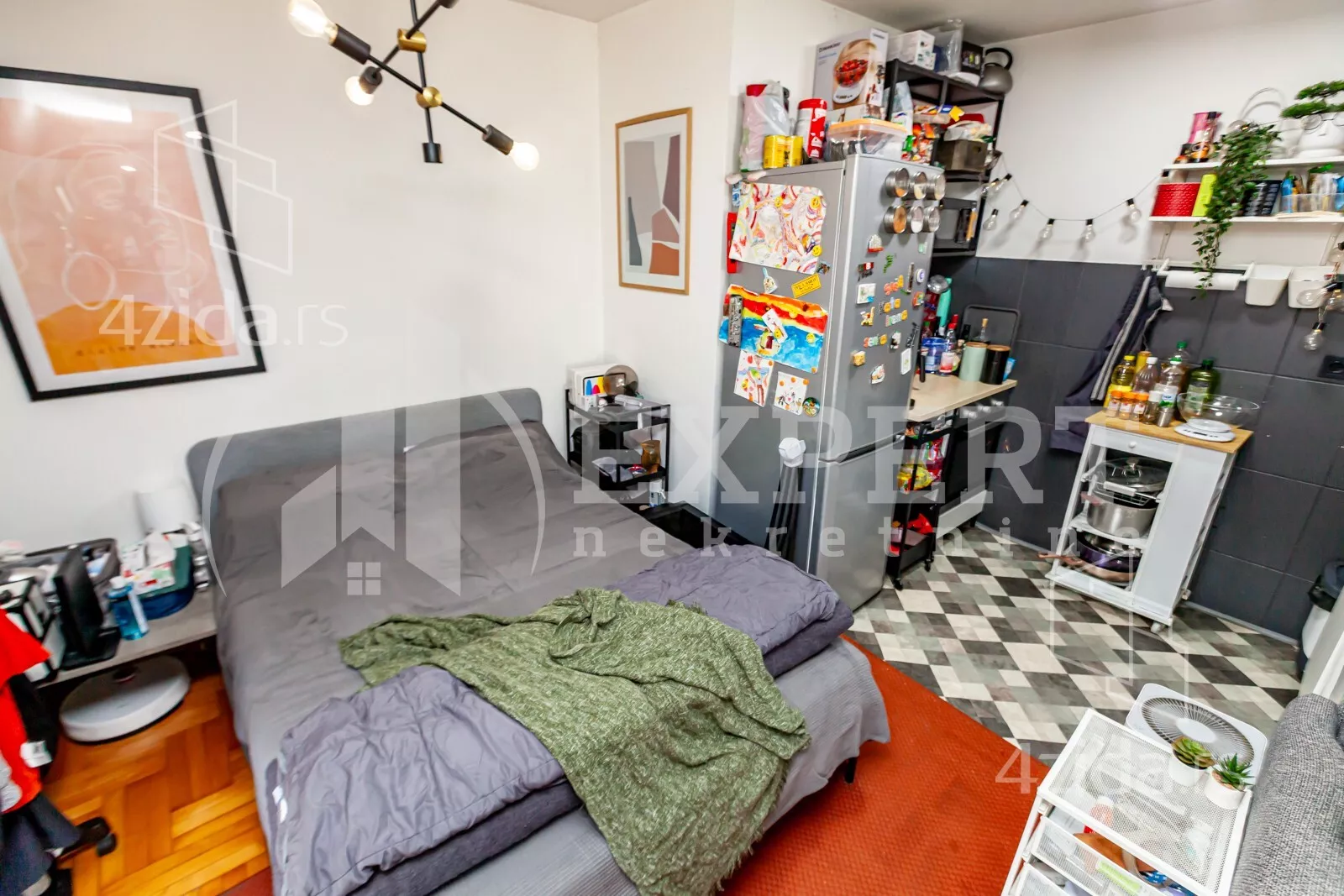 Jednoiposoban stan | 4zida