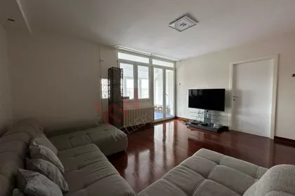 Mike Alasa | 4zida.rs