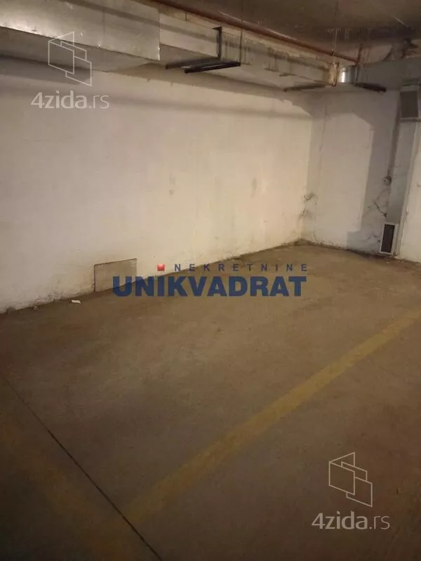 Garaža | 4zida
