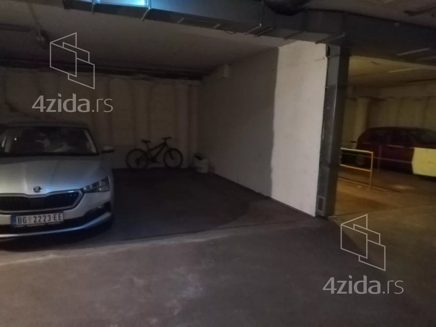 Parking | 4zida