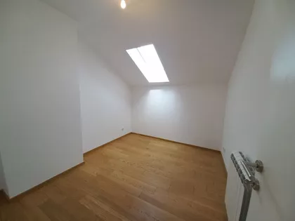 Južni Bulevar | 4zida.rs