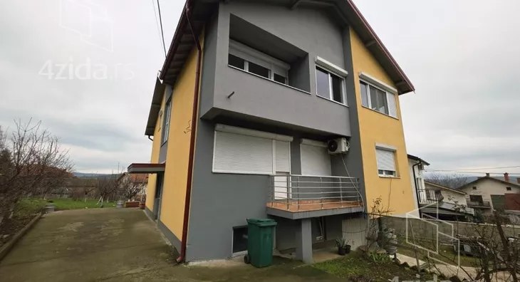 3-etažna kuća | 4zida