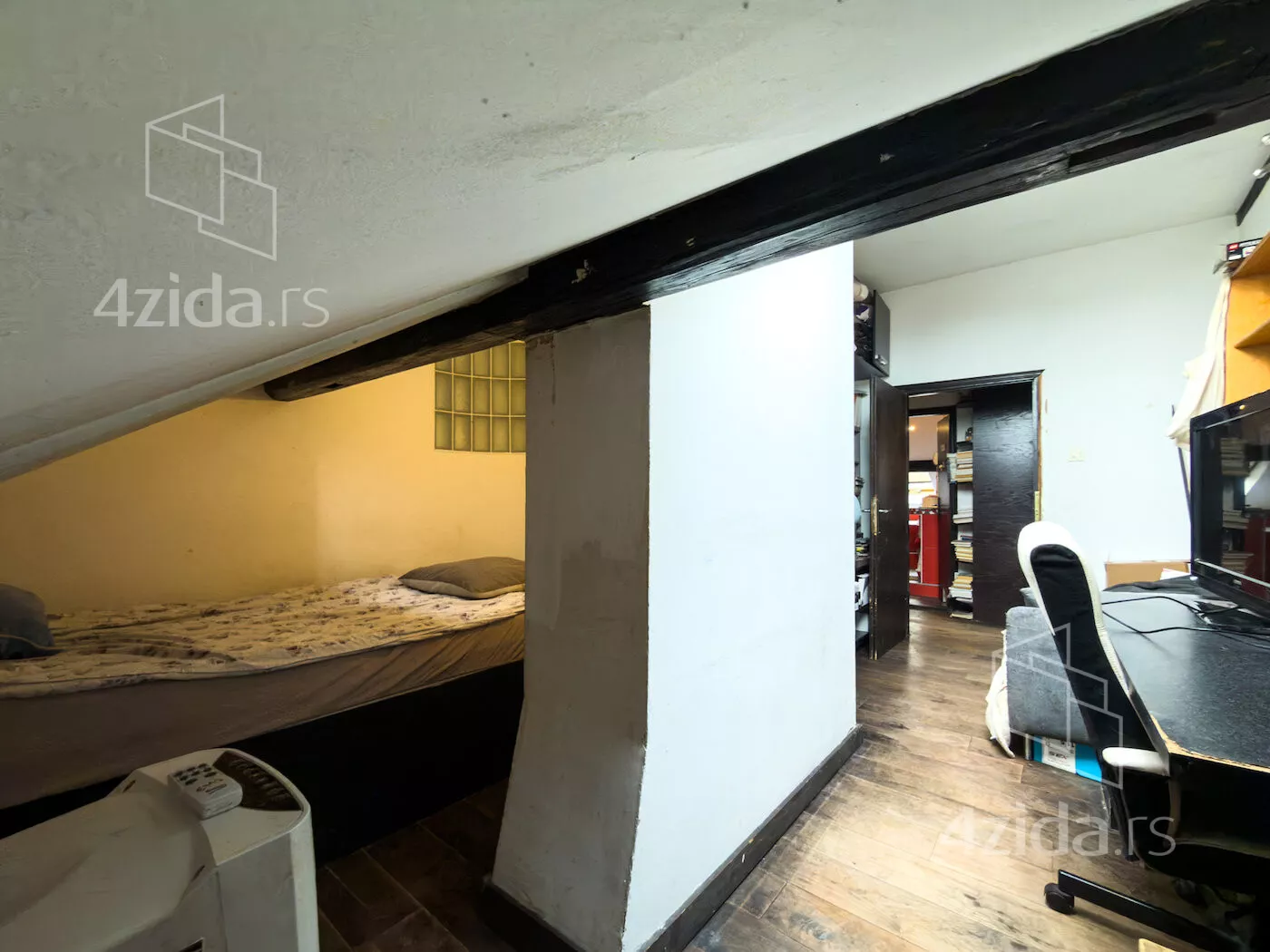 Četvoroiposoban stan | 4zida