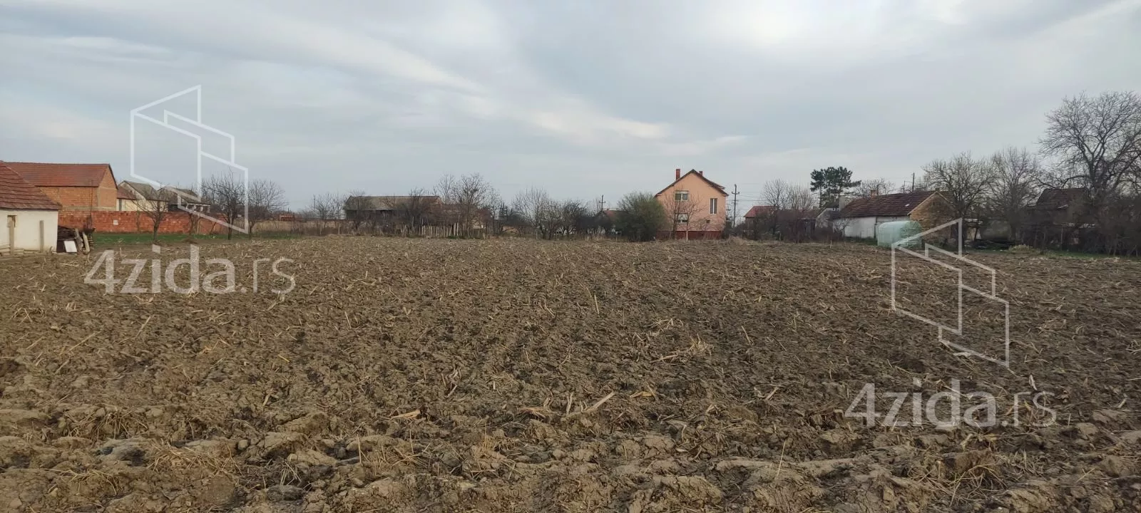 Građevinsko zemljište | 4zida
