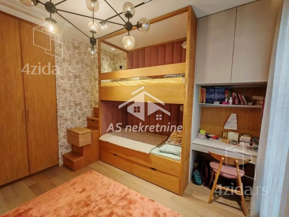 Petosoban stan | 4zida