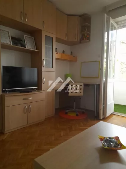 Kaće Dejanović | 4zida.rs