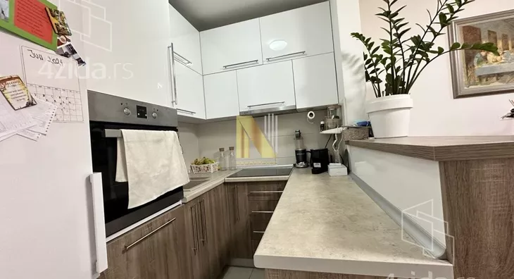 Četvoroiposoban stan | 4zida