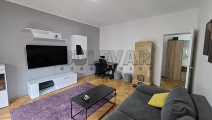 Učitelj Tasina | 4zida.rs