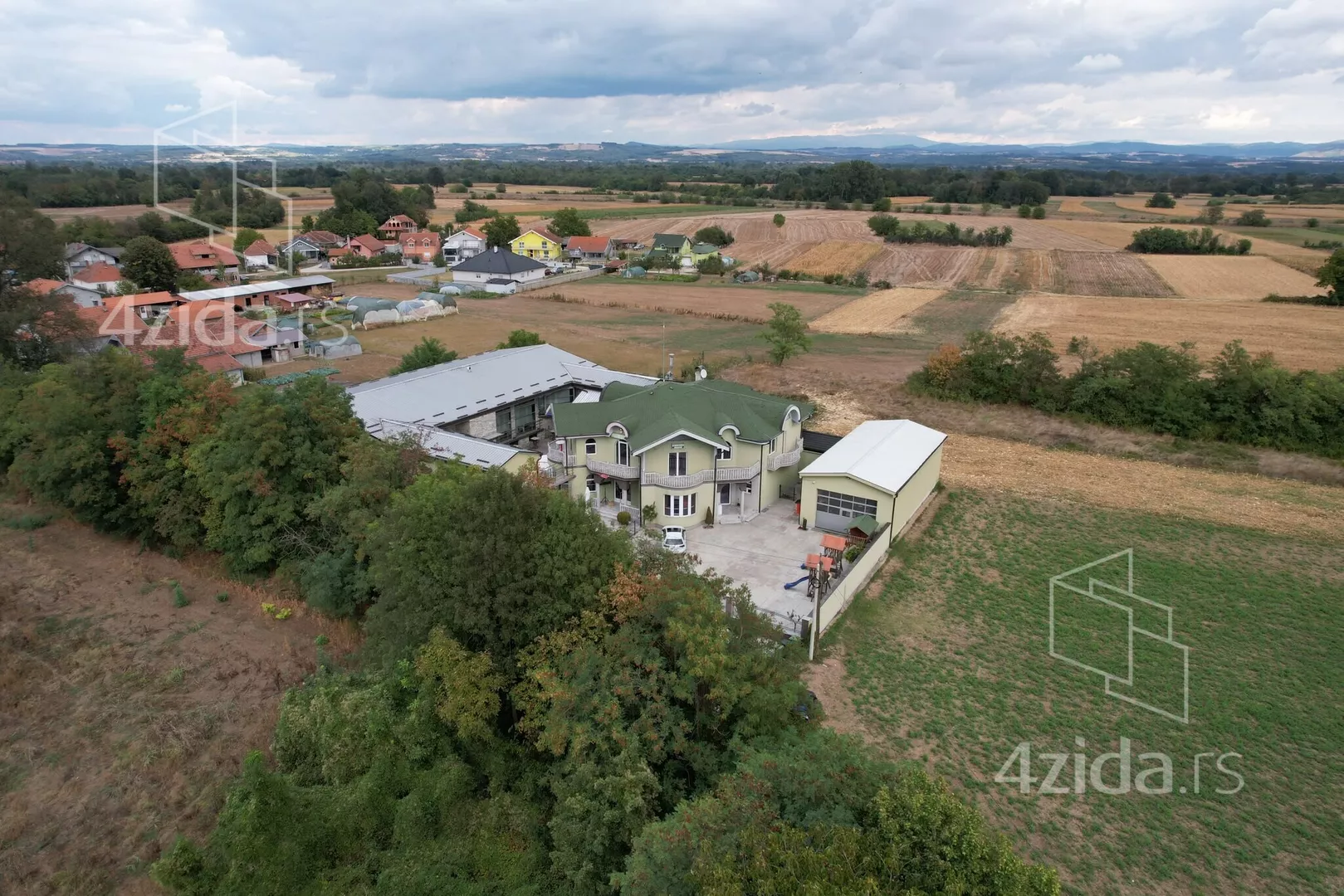 3-etažna kuća | 4zida