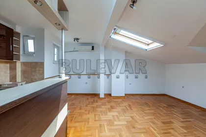 Svetosavska | 4zida.rs