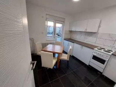 Železnička stanica | 4zida.rs