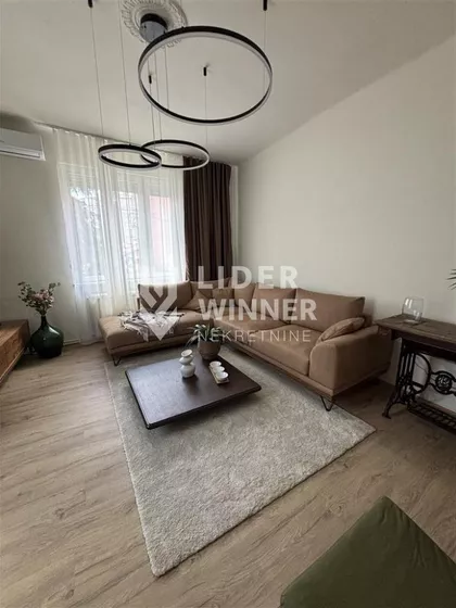 Albanske spomenice | 4zida.rs