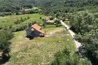 Zbegovište, kod kuče | 4zida.rs