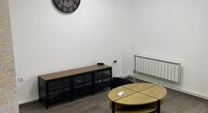 Šestosoban stan | 4zida