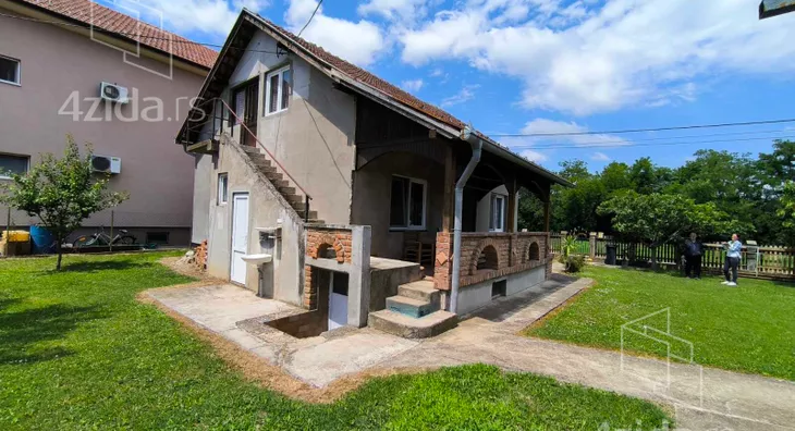 2-etažna kuća | 4zida