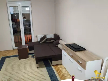 ŠUMADIJSKA | 4zida.rs