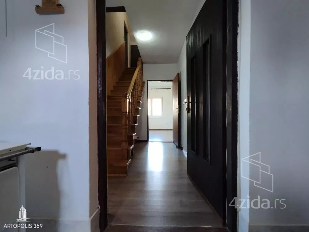 3-etažna kuća | 4zida