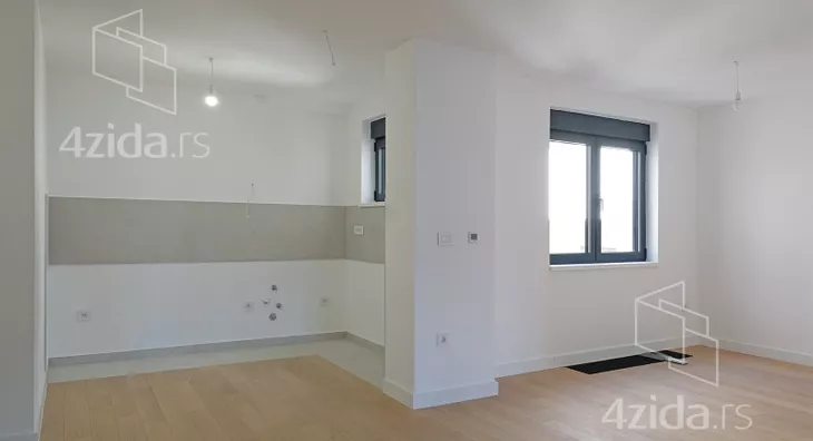 Petosoban stan | 4zida