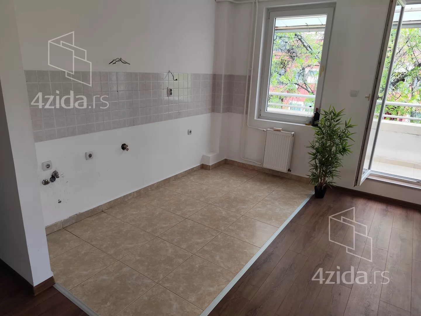 Jednoiposoban stan | 4zida