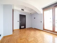 Šestosoban stan | 4zida