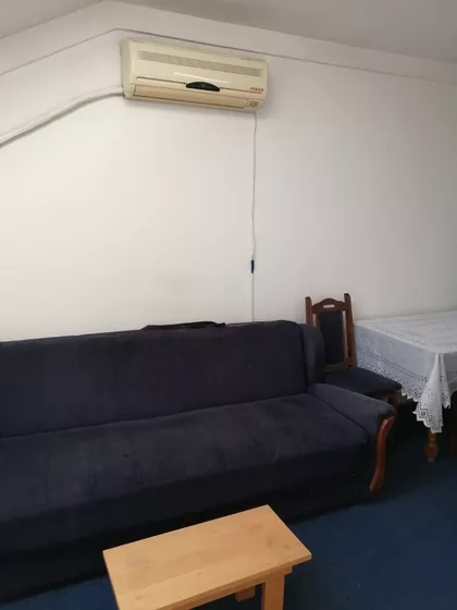 Trg Pavla Stojkovića 3 | 4zida.rs