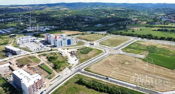 Plac | 4zida