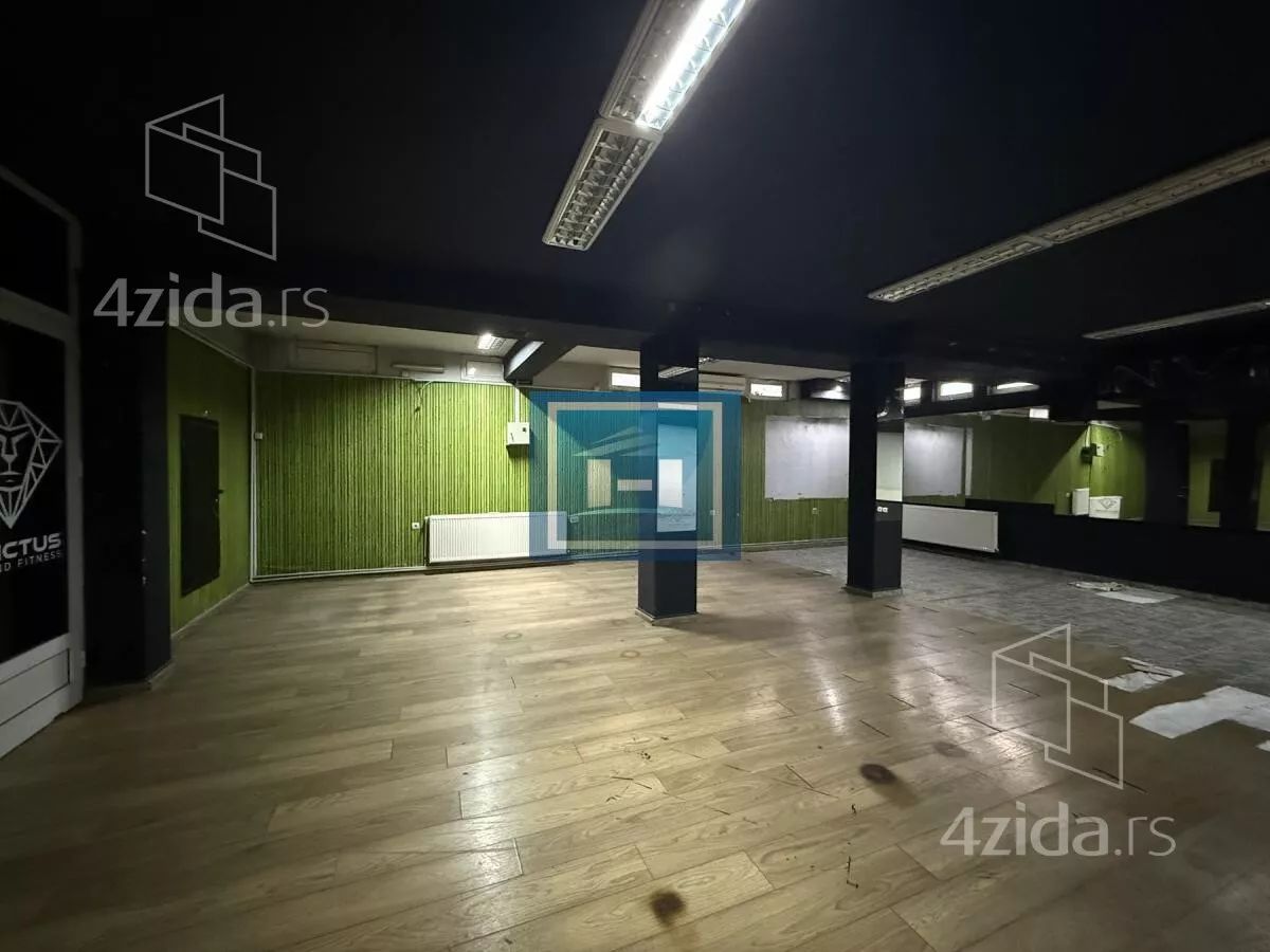 Poslovni prostor | 4zida
