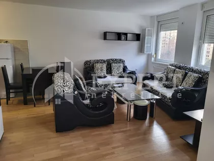 Romanijska | 4zida.rs