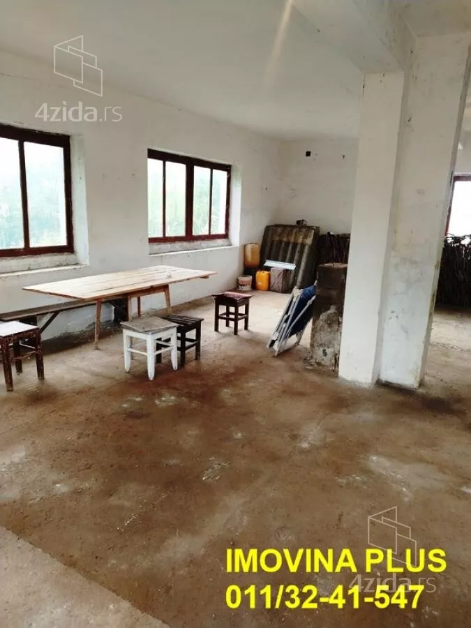 Plac | 4zida
