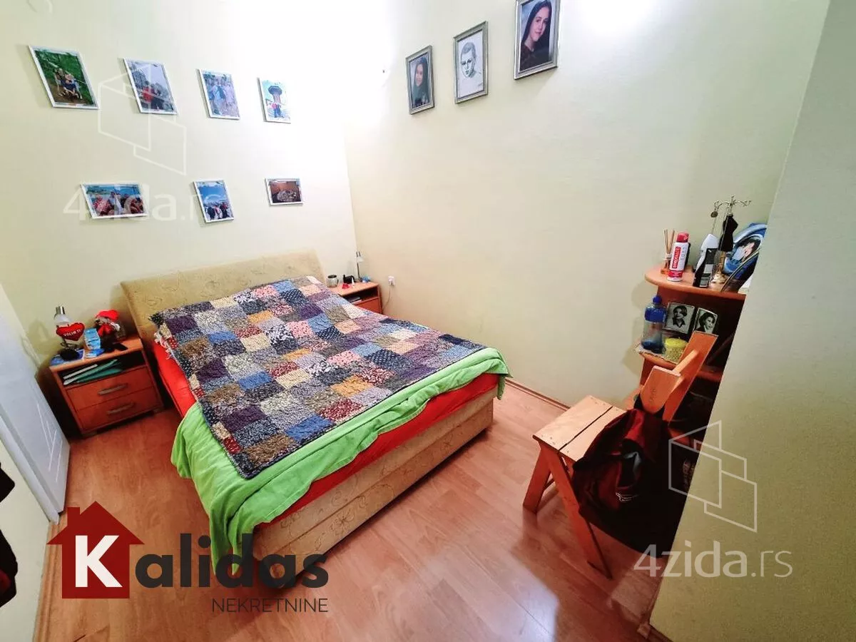 Šestosoban stan | 4zida