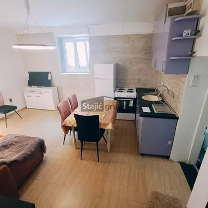 Klinički Centar | 4zida.rs