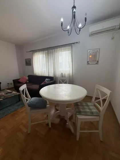 Sazonova | 4zida.rs