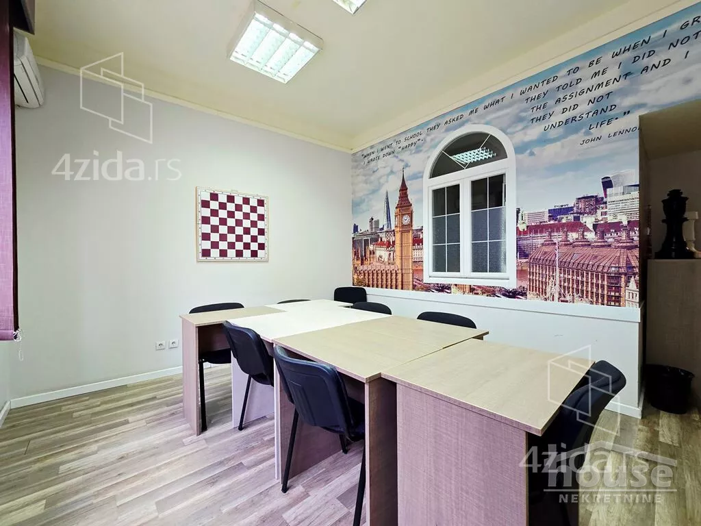 Petosoban stan | 4zida