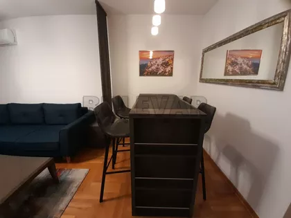 Cara Dušana | 4zida.rs