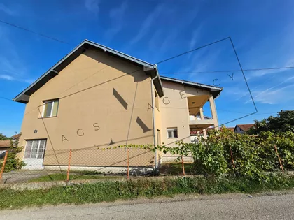 Jarčujak | 4zida.rs