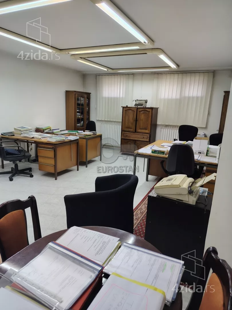 Poslovni prostor | 4zida