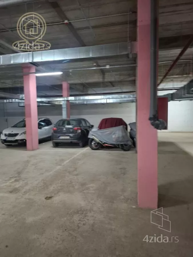 Garaža/Parking | 4zida