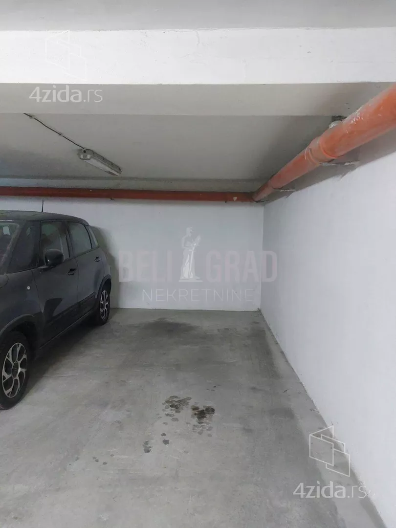 Garaža | 4zida