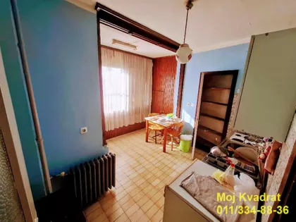 Karađorđeva | 4zida.rs