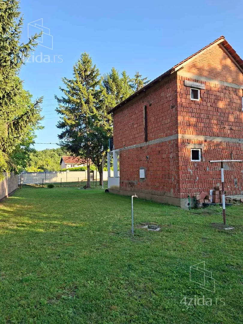 2-etažna kuća | 4zida