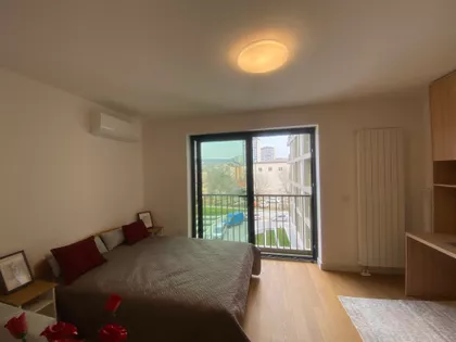 Milana Rakica | 4zida.rs