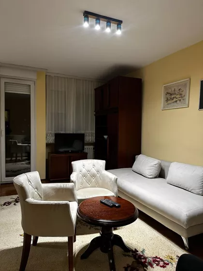 Marine Veličković 4 | 4zida.rs