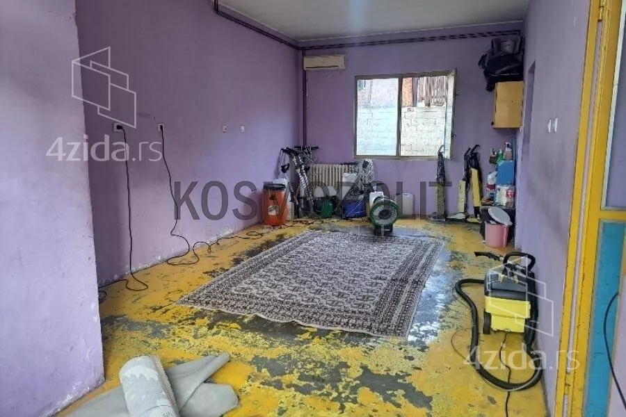 Lokal | 4zida