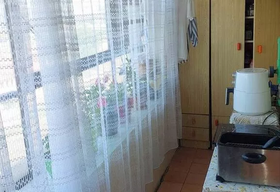 Šestosoban stan | 4zida