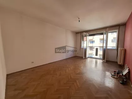 Sarajevska | 4zida.rs