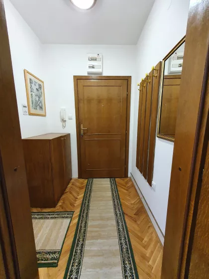 1300 Kaplara | 4zida.rs