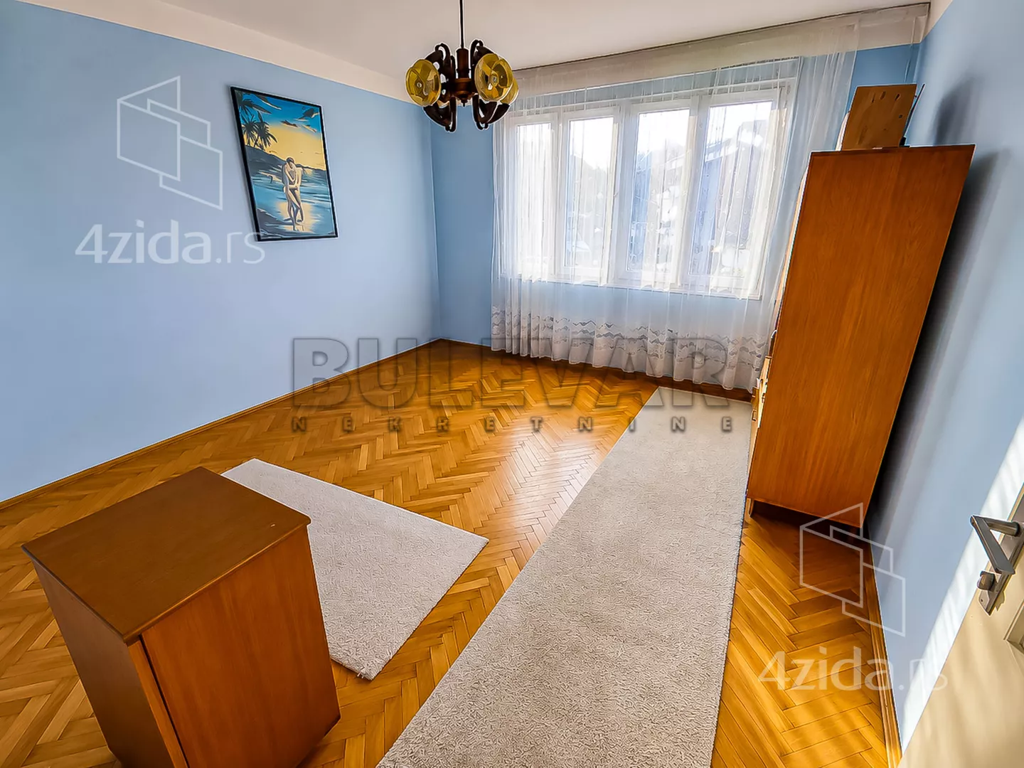 Troiposoban stan | 4zida